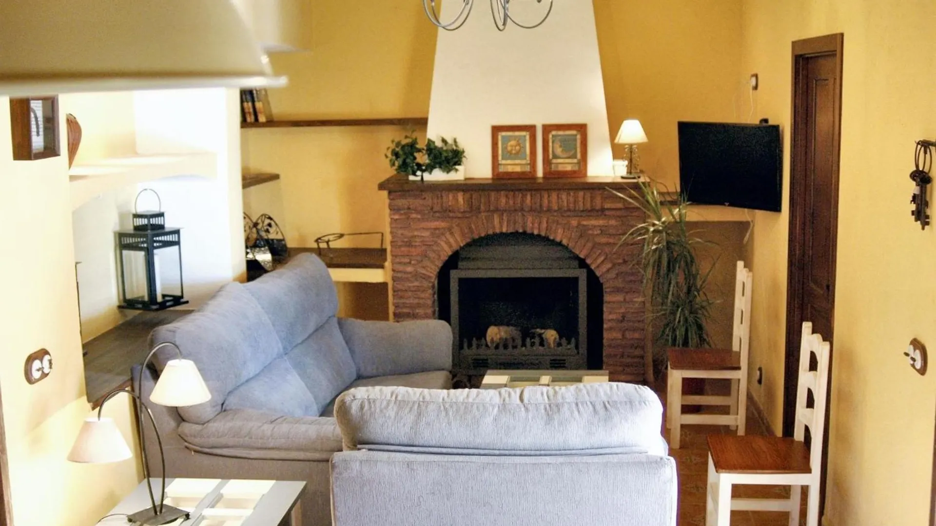 Welcoming House In Alcaracejos With Shared Pool Villa 0*,